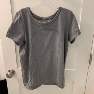 Lululemon Swiftly Tech Short Sleeve Crew loose fit